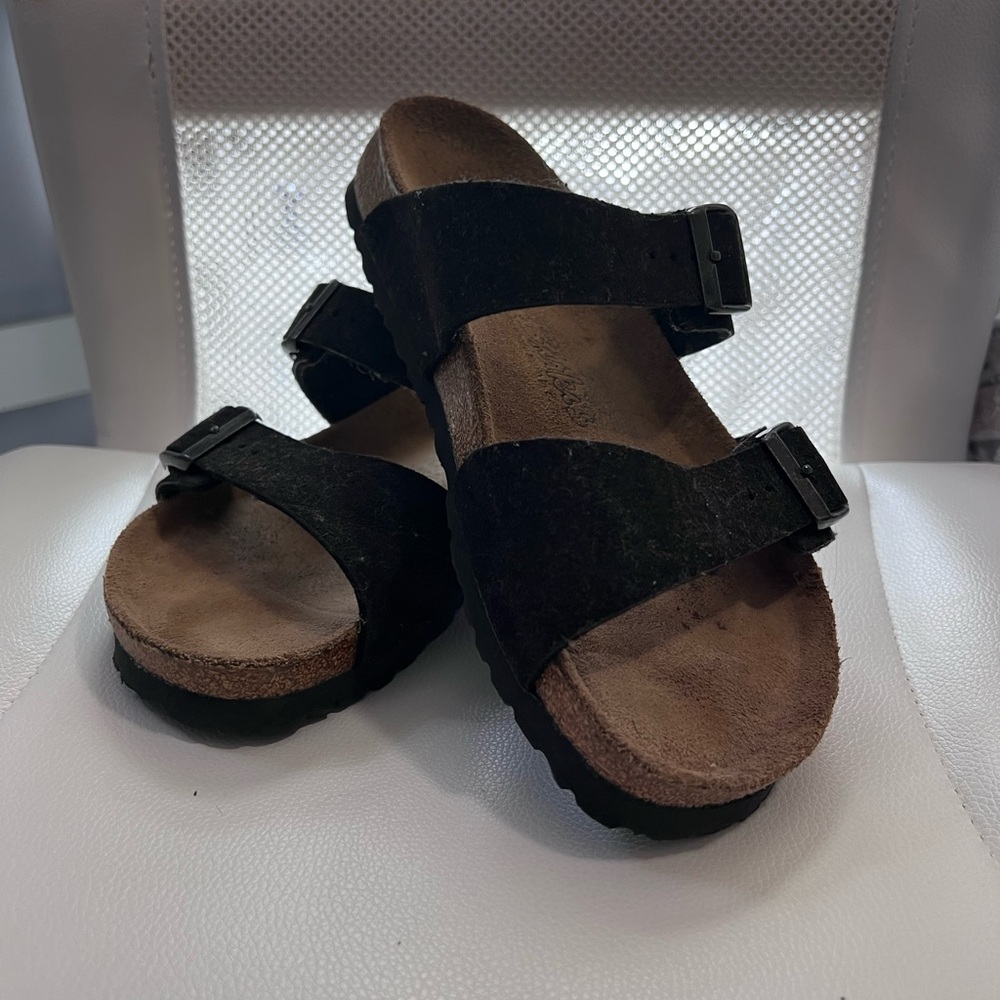 Birki’s Black Two Strap Sandals Size 240